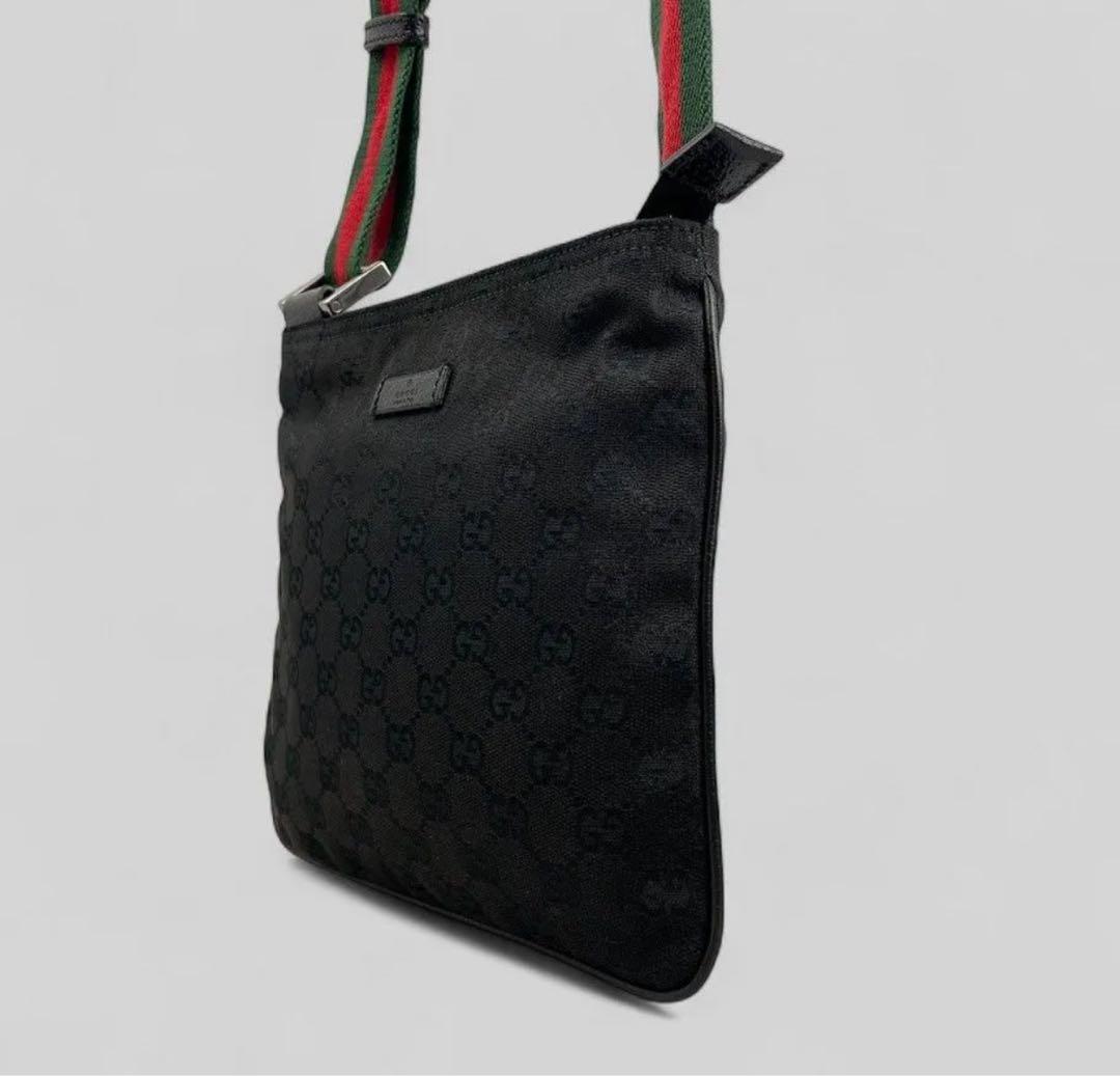 GUCCI ブラック サコッシュ