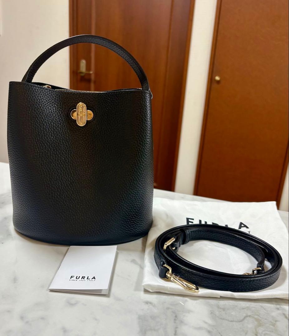 FURLA ダナエ 2way ブラックレザー ショルダーバッグ