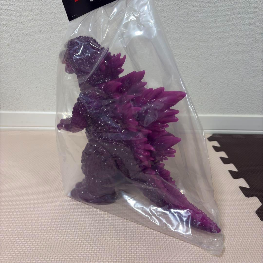 安楽安作 メディコムトイMEDICOM