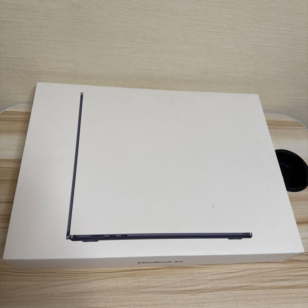 新品　MacBook Air 　M4チップ　16GB 256GB 15インチ