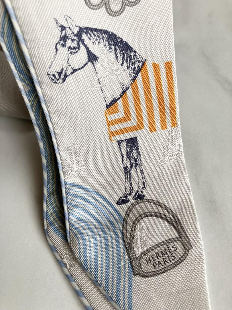 エルメス スカーフ ツイリー ガルドローブ ポップ HERMES シルク