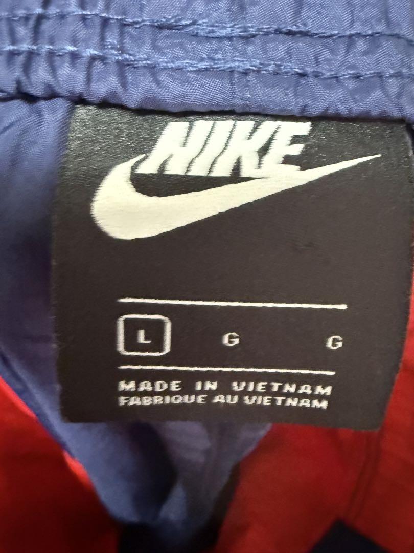 NIKE ナイキ　ナイロンセットアップ