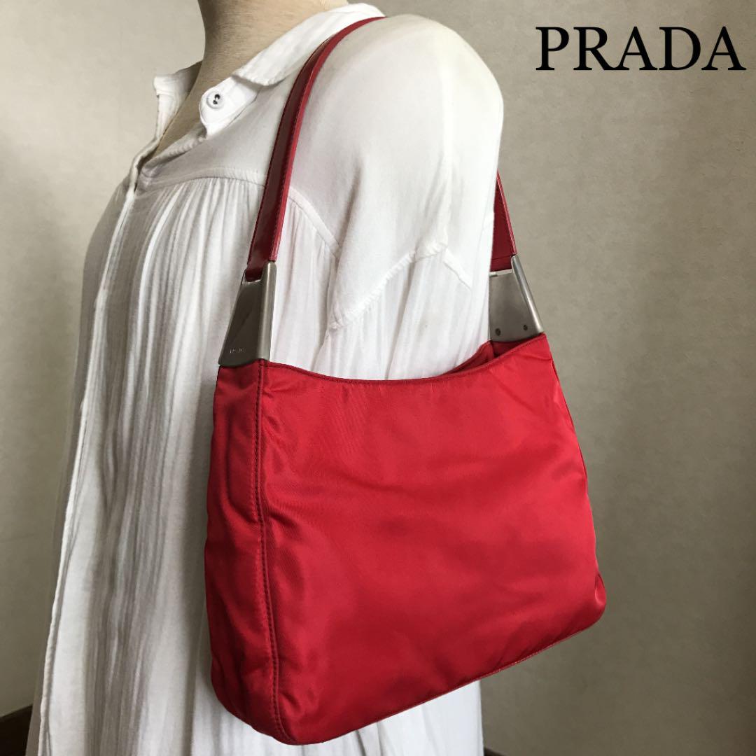 ◇ PRADA プラダ ショルダーバッグ ナイロン レッド ◇ ●日本正規品●