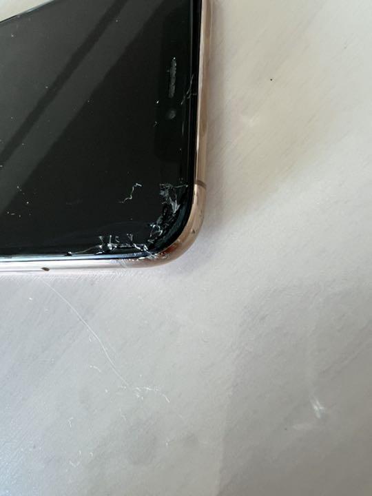 得価100%新品 iPhone Xs Gold 64 GB ジャンク品 ひび割れ Apple fxg0K-m42659692697 在庫格安