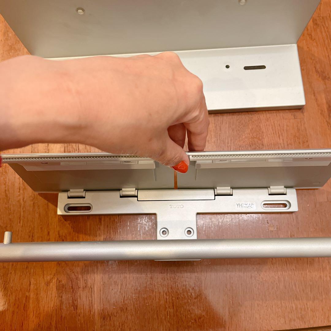 ✨入荷予定商品✨ TOTO 二連紙巻器 棚付き(メタル) メタル製(マット