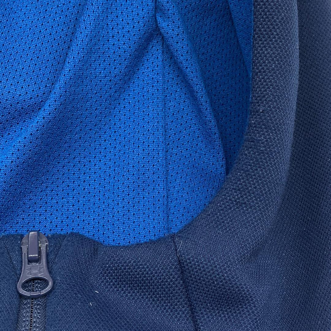 ★美品 UNDER ARMOUR アンダーアーマー 紺 ジャンパー M
