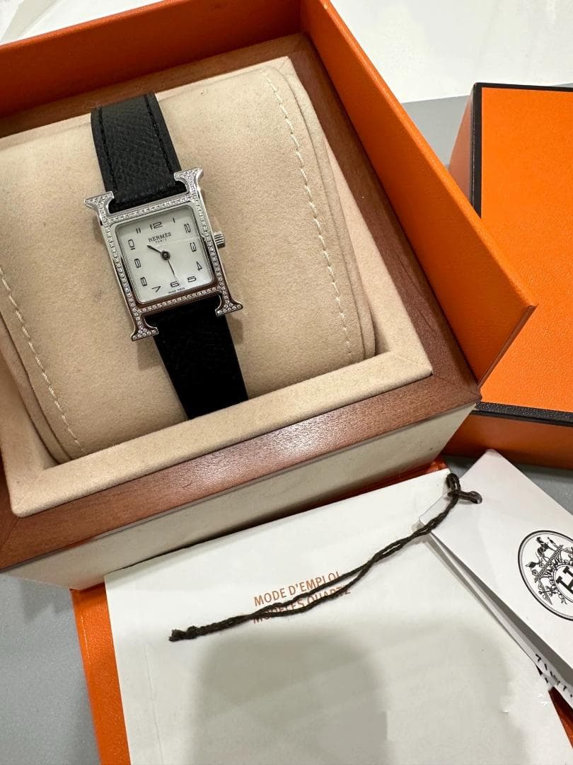 HERMES エルメス レディースウォッチ シルバー/ブラック