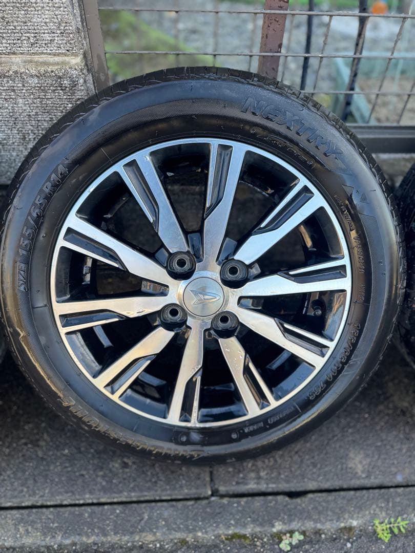 タントカスタム 純正アルミホイール