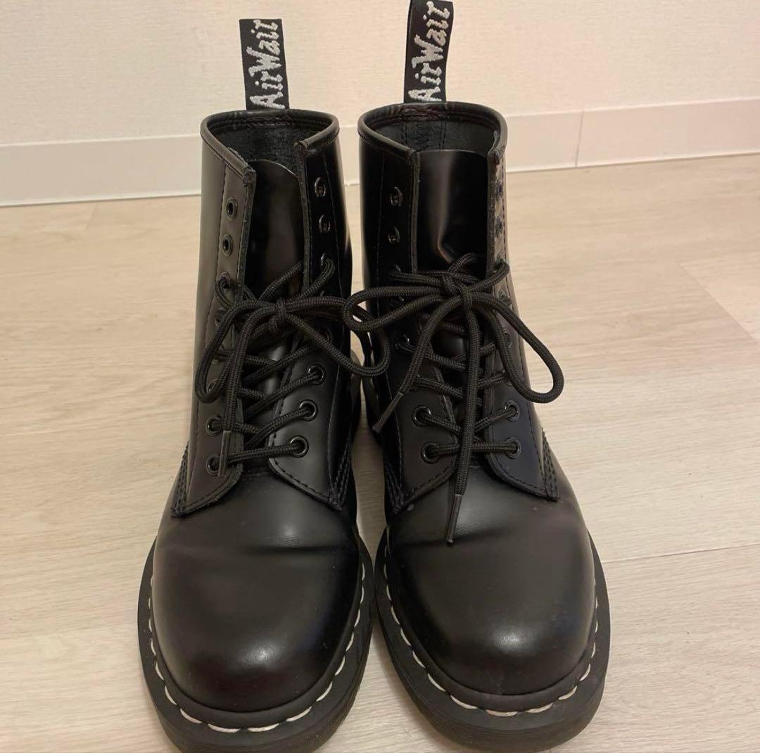 Dr.Martens 8ホールブーツ ホワイトステッチ
