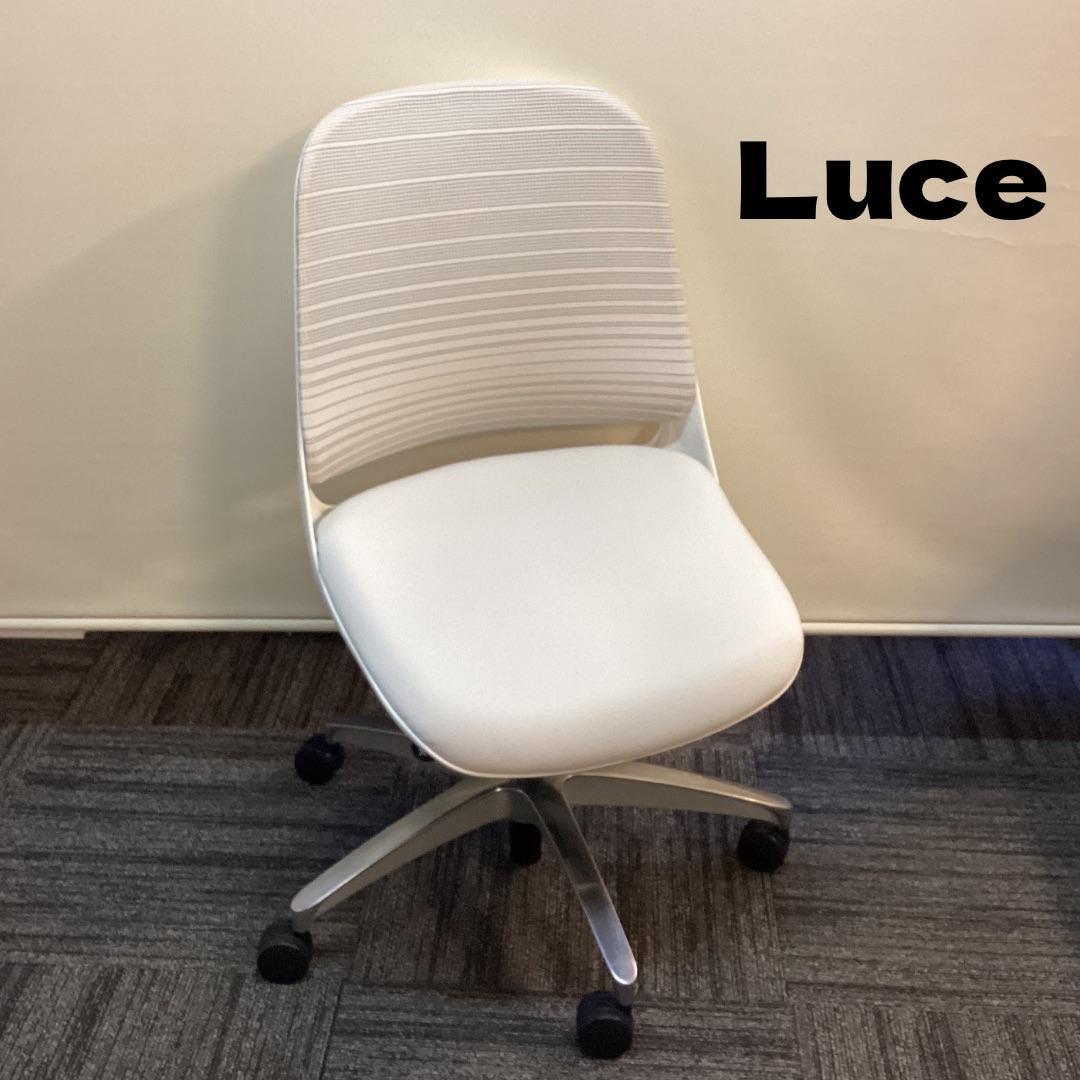 定価７万　オカムラ　ルーチェチェア　メッシュ　ホワイト系　デスクチェア