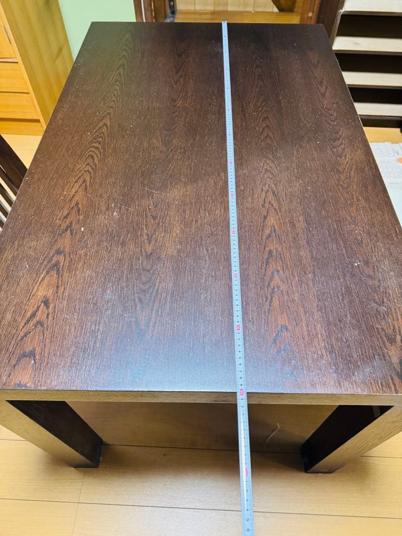 リビング傷や汚れあり