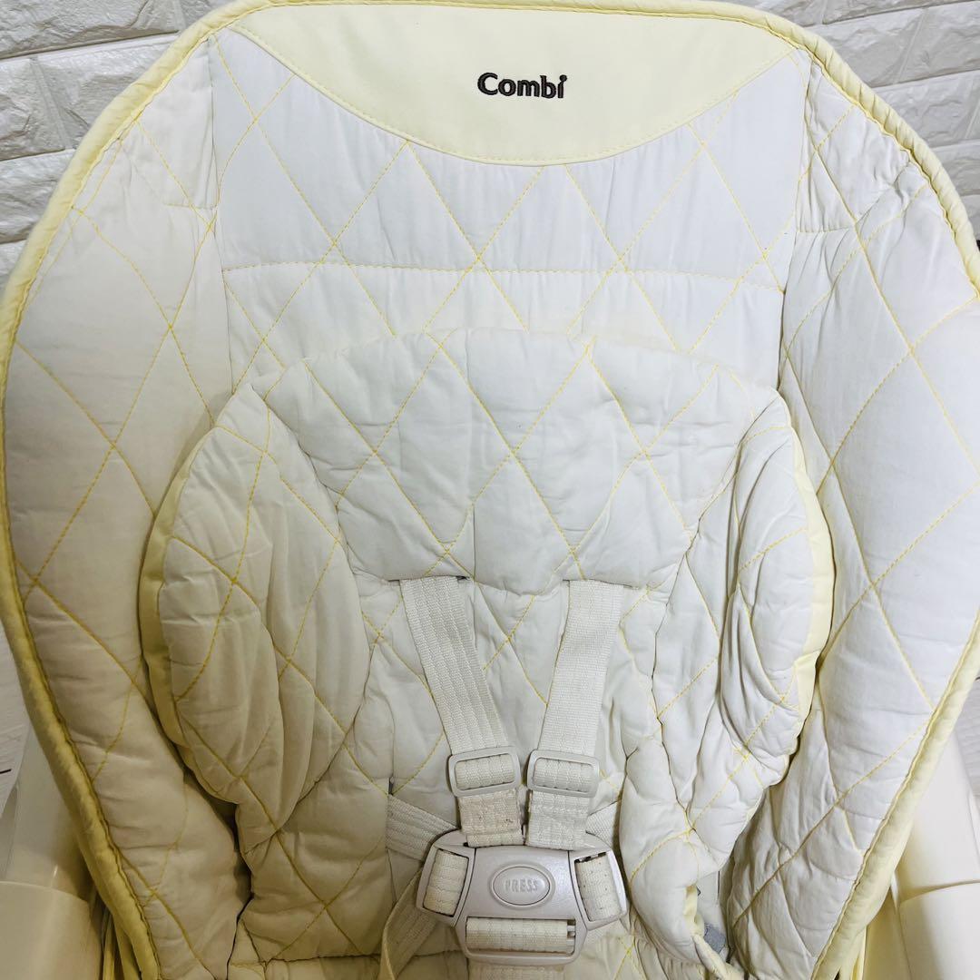 コンビ Combi