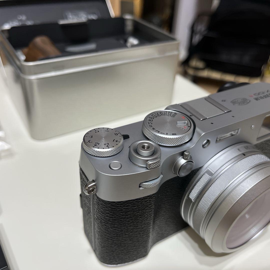 【美品】FUJIFILM X100VI シルバー 付属品多数