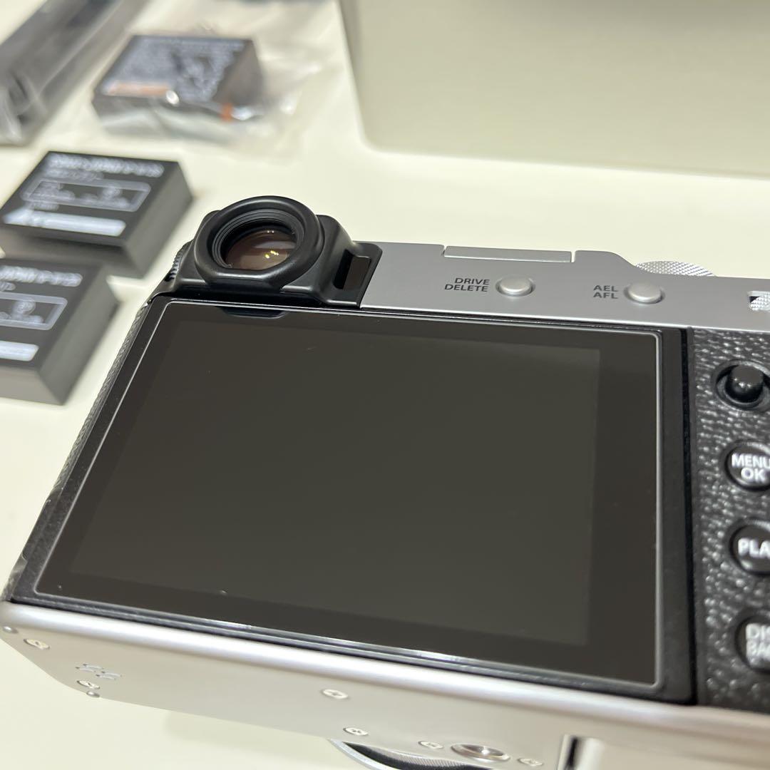 【美品】FUJIFILM X100VI シルバー 付属品多数