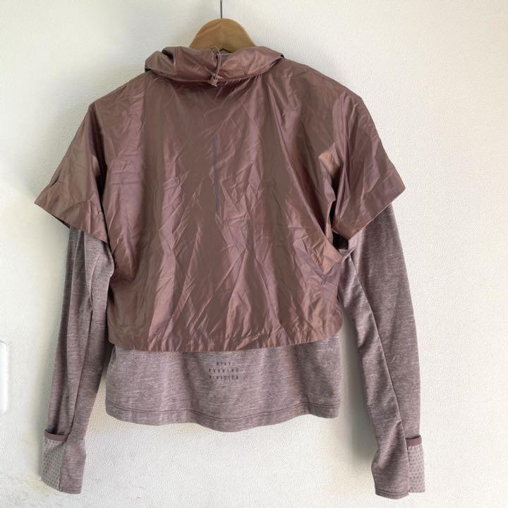 大阪売り出し 新品 NIKE ランディビジョン トップス パーカー S レディース 大阪売り出し 新品 NIKE ランディビジョン トップス パーカー S レディース