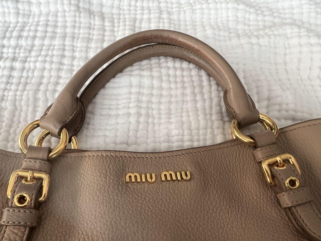 miumiu ミュウミュウ　ベージュ レザー ハンドバッグ 保存袋付き
