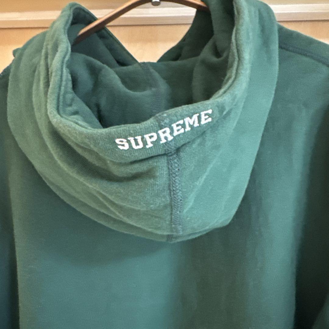 Supreme シュプリーム パーカー カーキ M 3303323D0229 Supreme - Supreme シュプリーム パーカー M カーキ 【古着