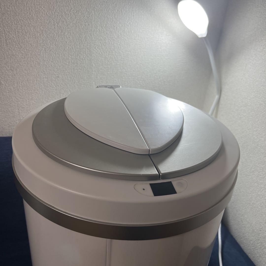 ZitA ゴミ箱　自動開閉　ホワイト　45L