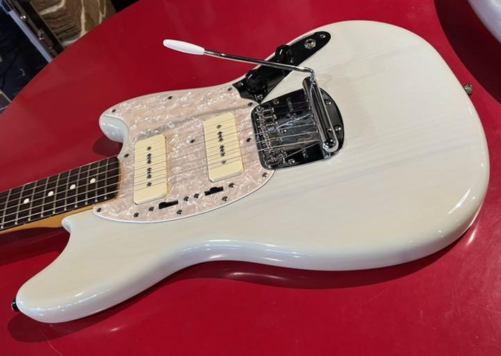 【在庫あり】 Fender Modern Player Mustang P-90 生産完了 ギター
