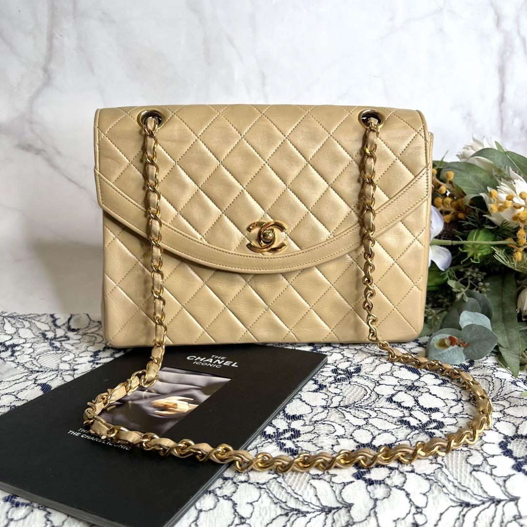 CHANEL シャネル【美品】ビンテージ マトラッセ チェーンショルダーバッグ
