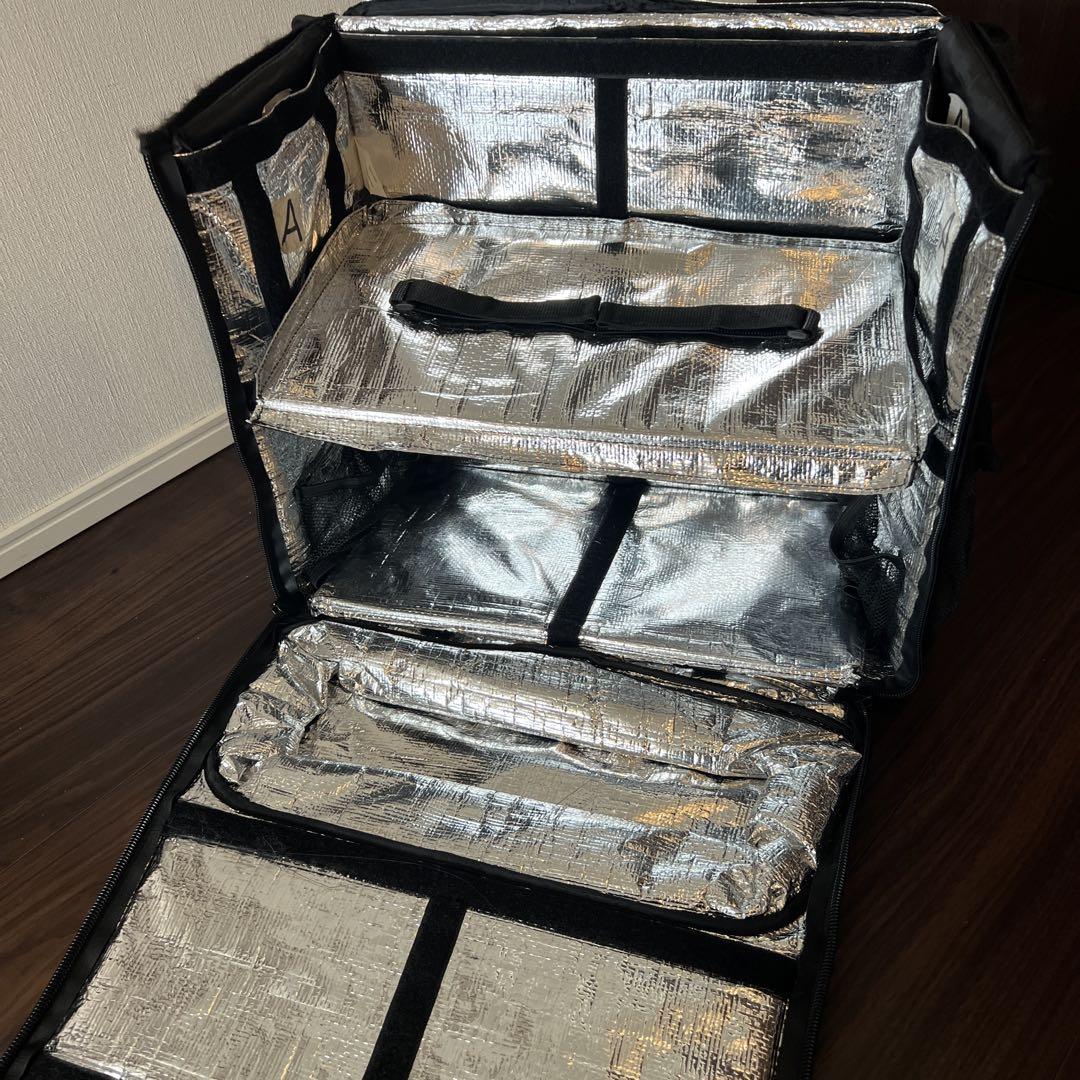 Uber Eats 配達用バッグ - メルカリ