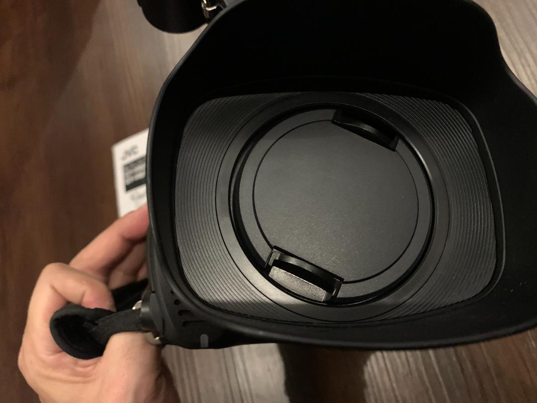 【美品】【使用時間短】JVC GY-HM175 4K 業務用ビデオカメラ