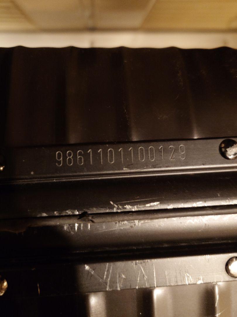 リモワトパーズ　ステルス　32l 機内持込（送料込）