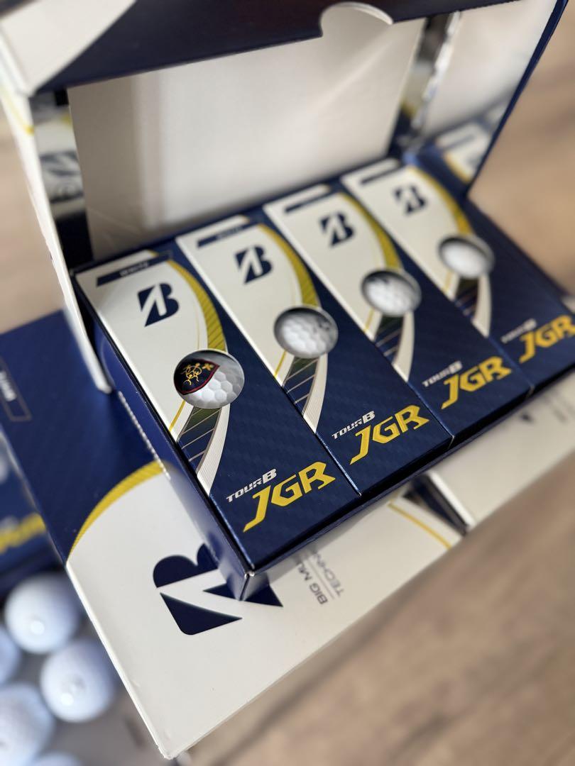 新品 ブリヂストンゴルフボールTOURB JGR 131球 慶應マーク入