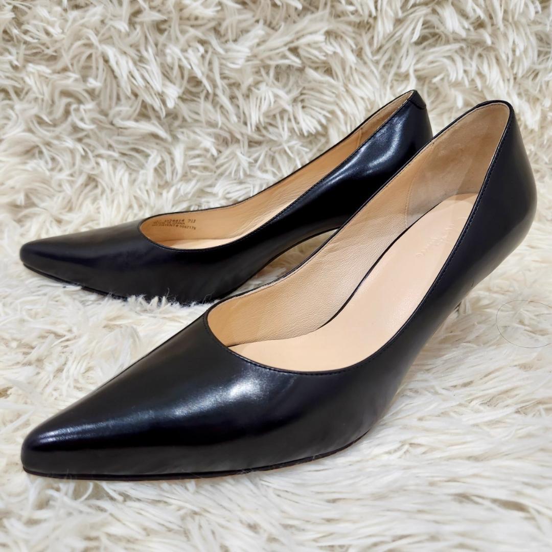 美品　COLE HAAN　ポインテッドトゥ　レザー　パンプス　フォーマル　上品