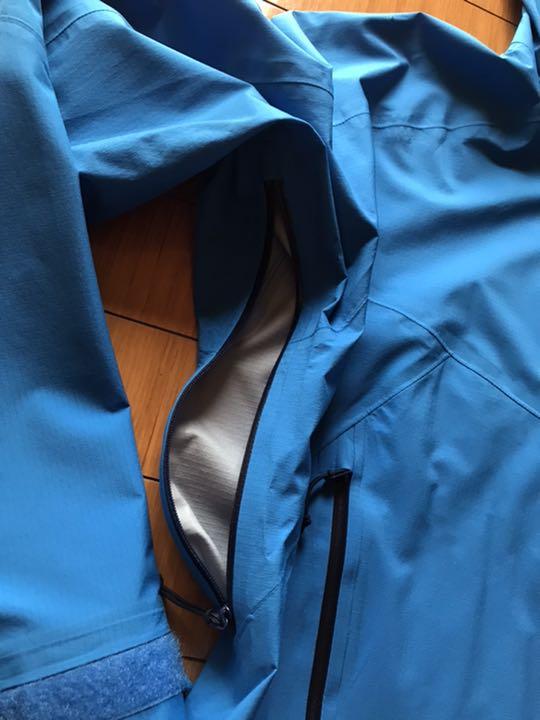 ショッヘル（SCHOFFEL）スキージャケット