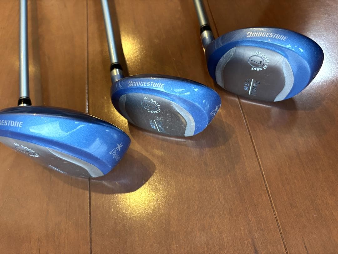 一流メーカー　レディースゴルフクラブセット　ブリヂストンクラブ+FILAバッグ