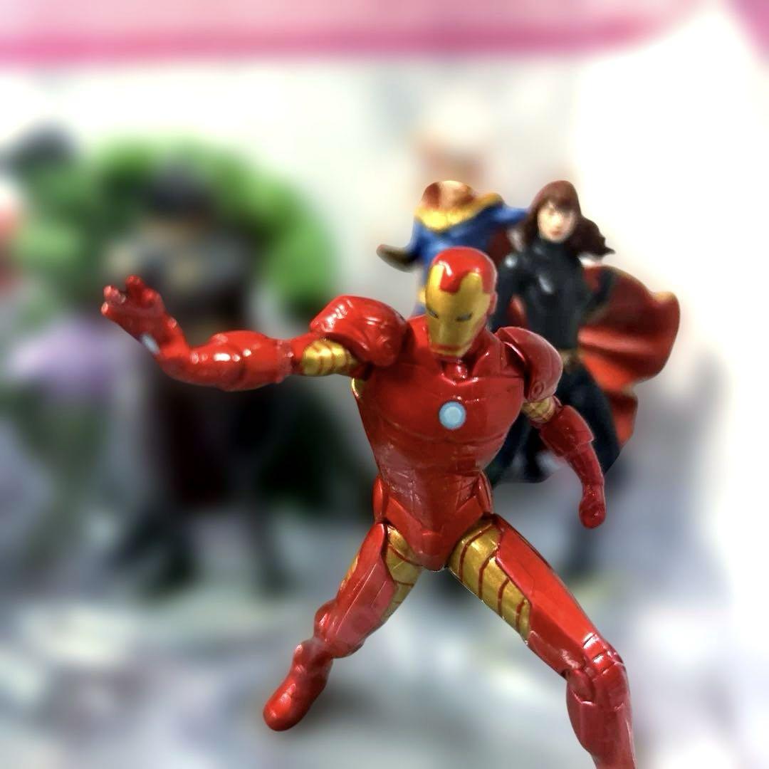 アベンジャーズ アメコミ フィギュア9体&クッション マーベル 未