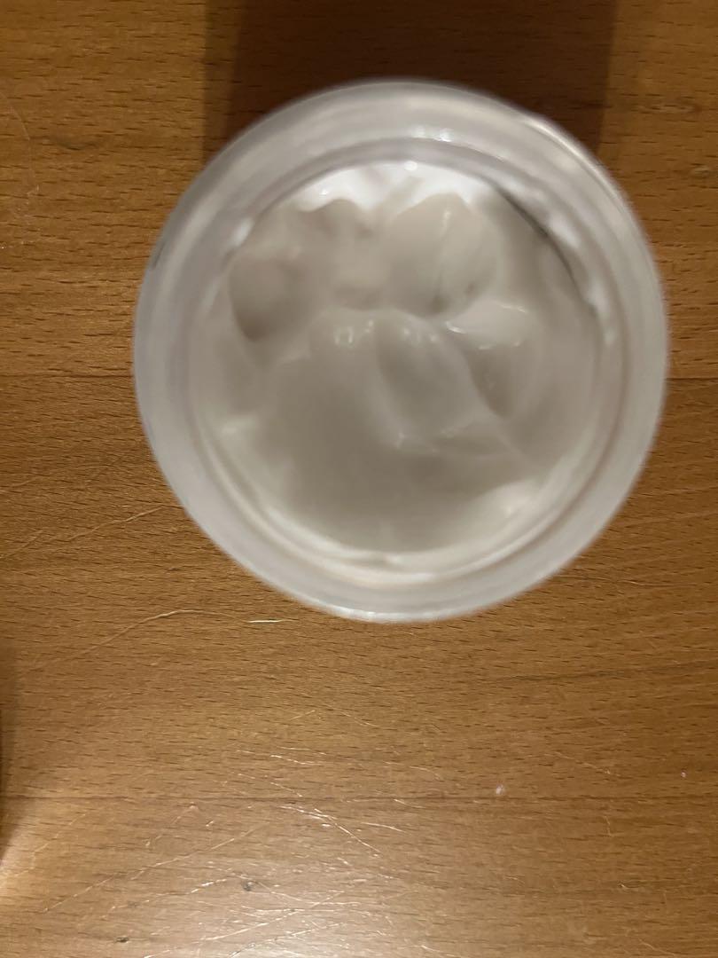 Snow FOX SAKEクリーム　他