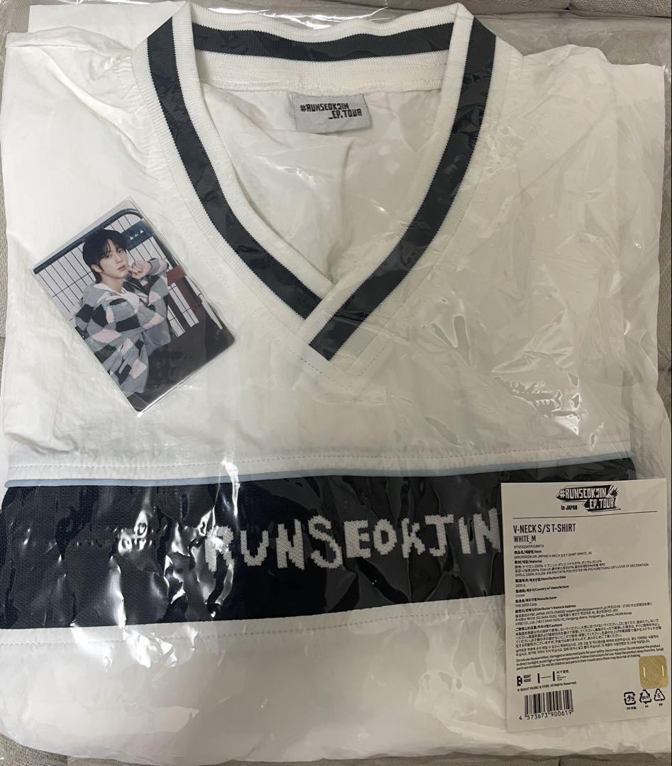 BTS JIN POP-UP トレカ付き　VネックTシャツ M