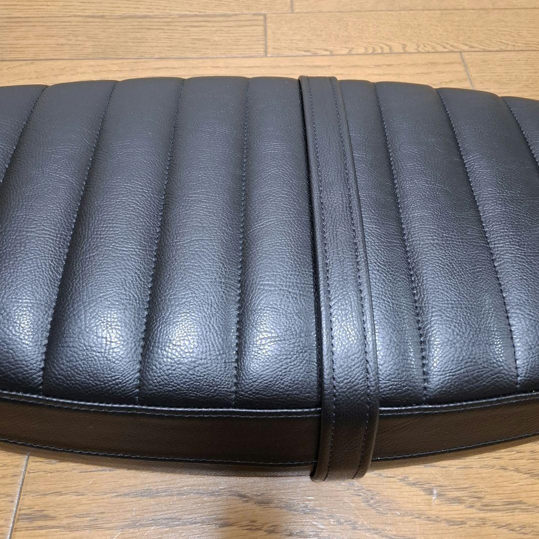 【新品】TRIUMPH純正 ベンチシート ブラック 水冷ボンネビル系