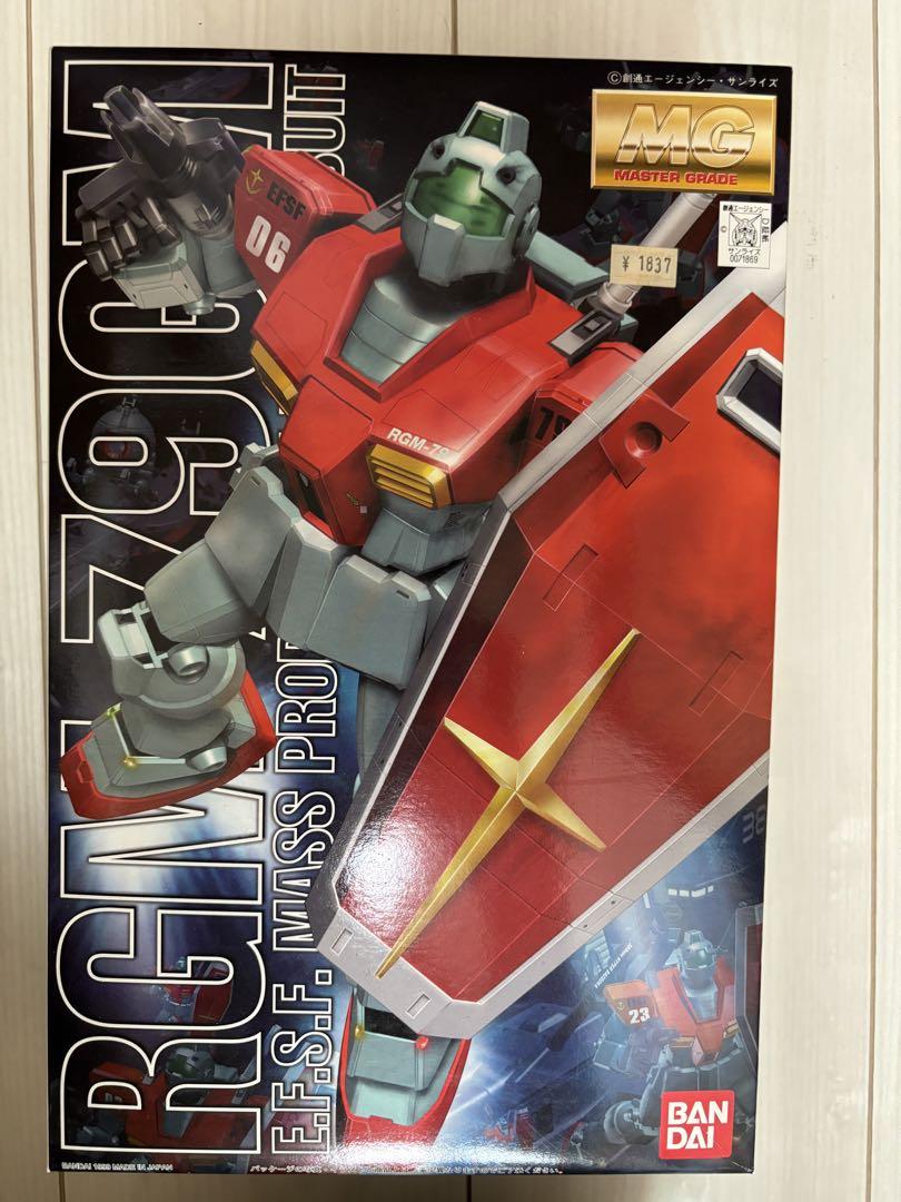 絶版　未組立　赤バンダイ　MG 100分の1 RGM-73「ジム」（未組立）