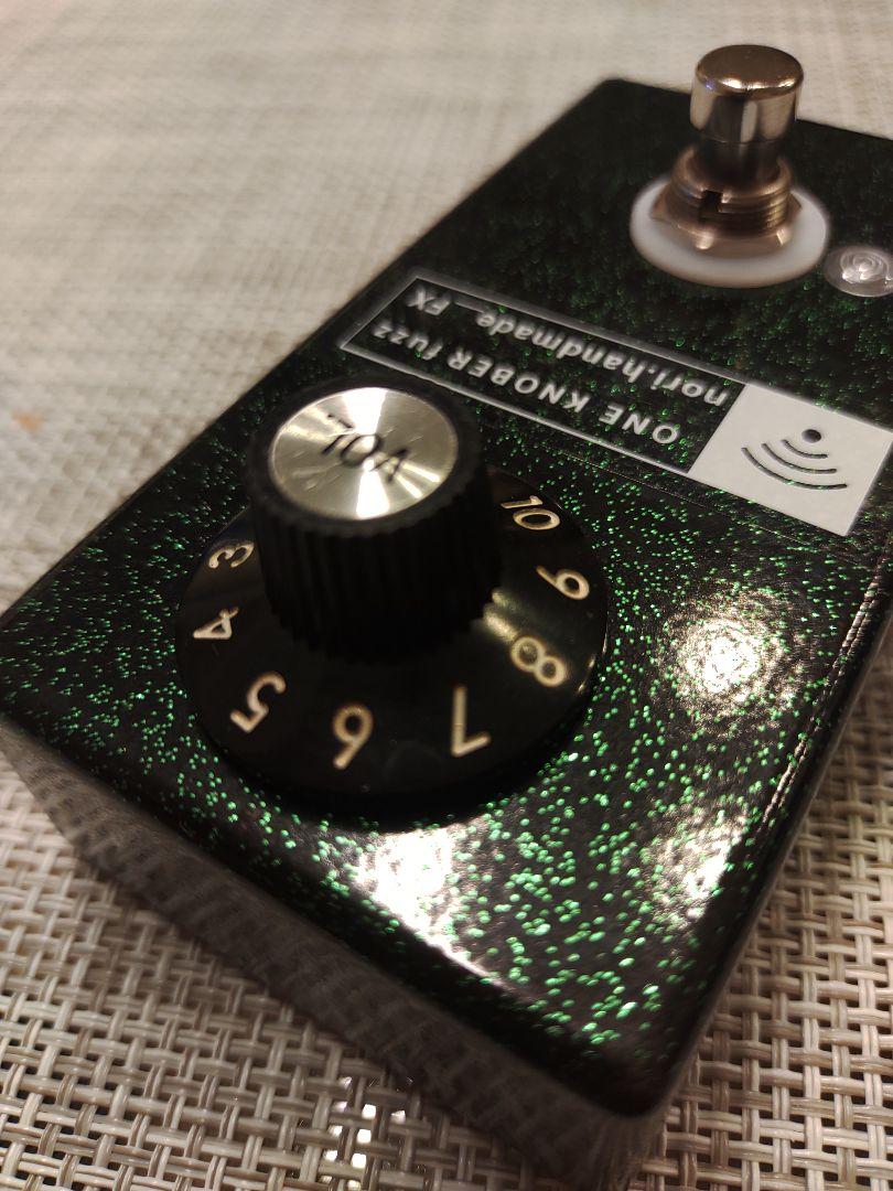 ハンドメイドエフェクター　ファズ ONE KNOBER fuzz