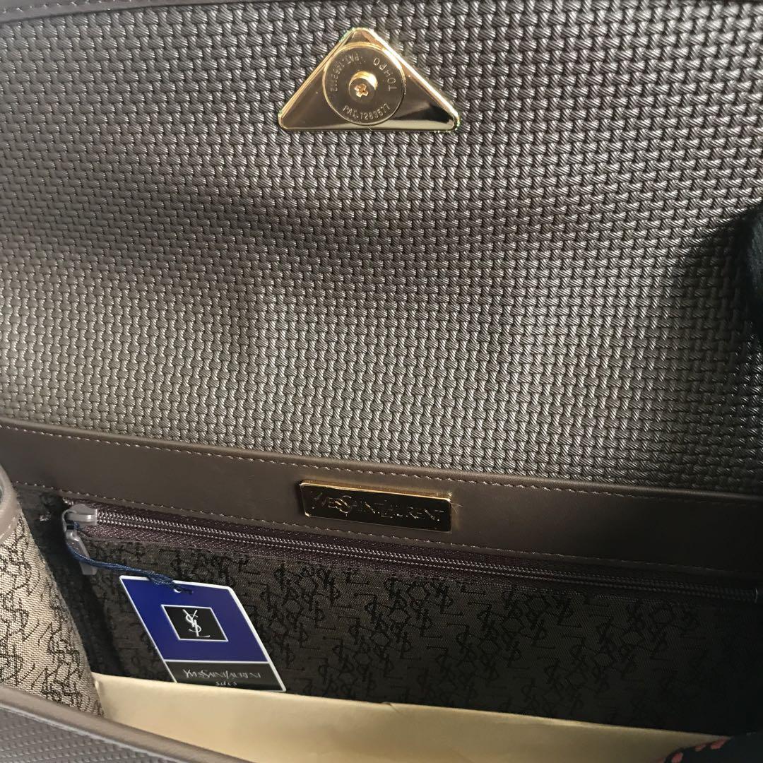 YVES SAINT LAURENT クラッチバッグ ブラウン　男女　未使用