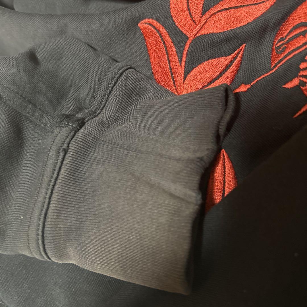 バーバリ　￼Burberry パ一カ一　ジップ　ロゴ　Lサイズ