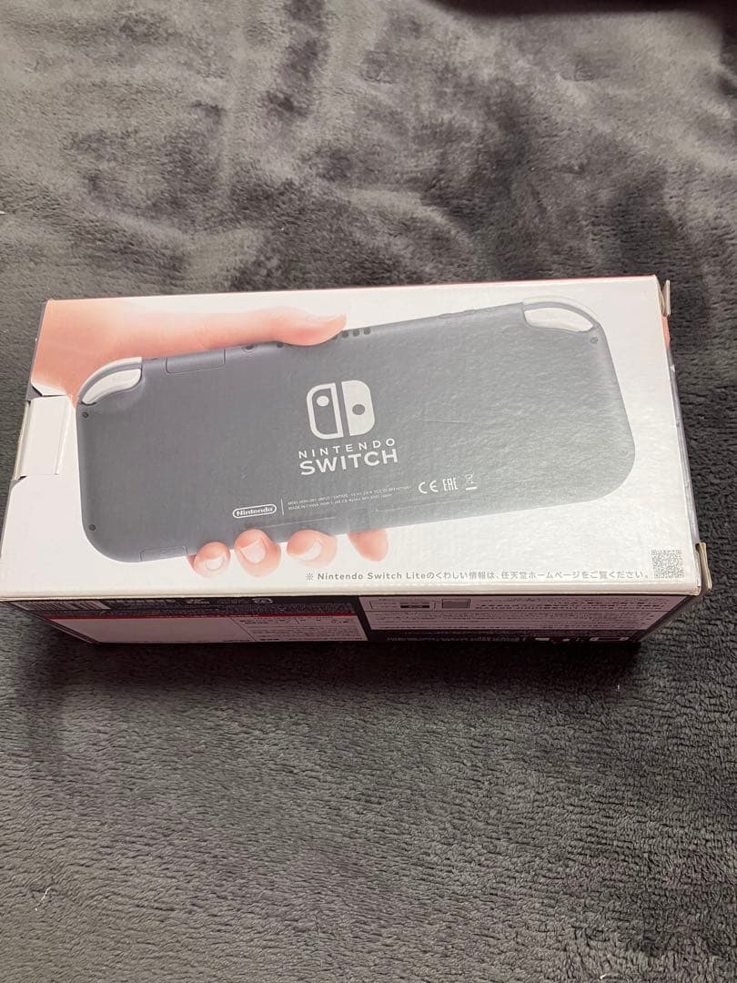 任天堂Switchライト本体、純正アダプター 13,688円