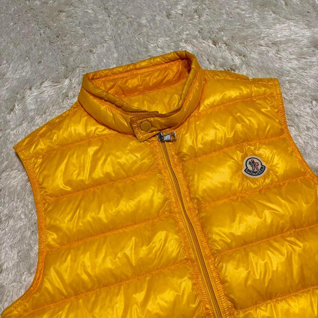 美品✨MONCLERモンクレール GUI ダウンベスト イエロー　2