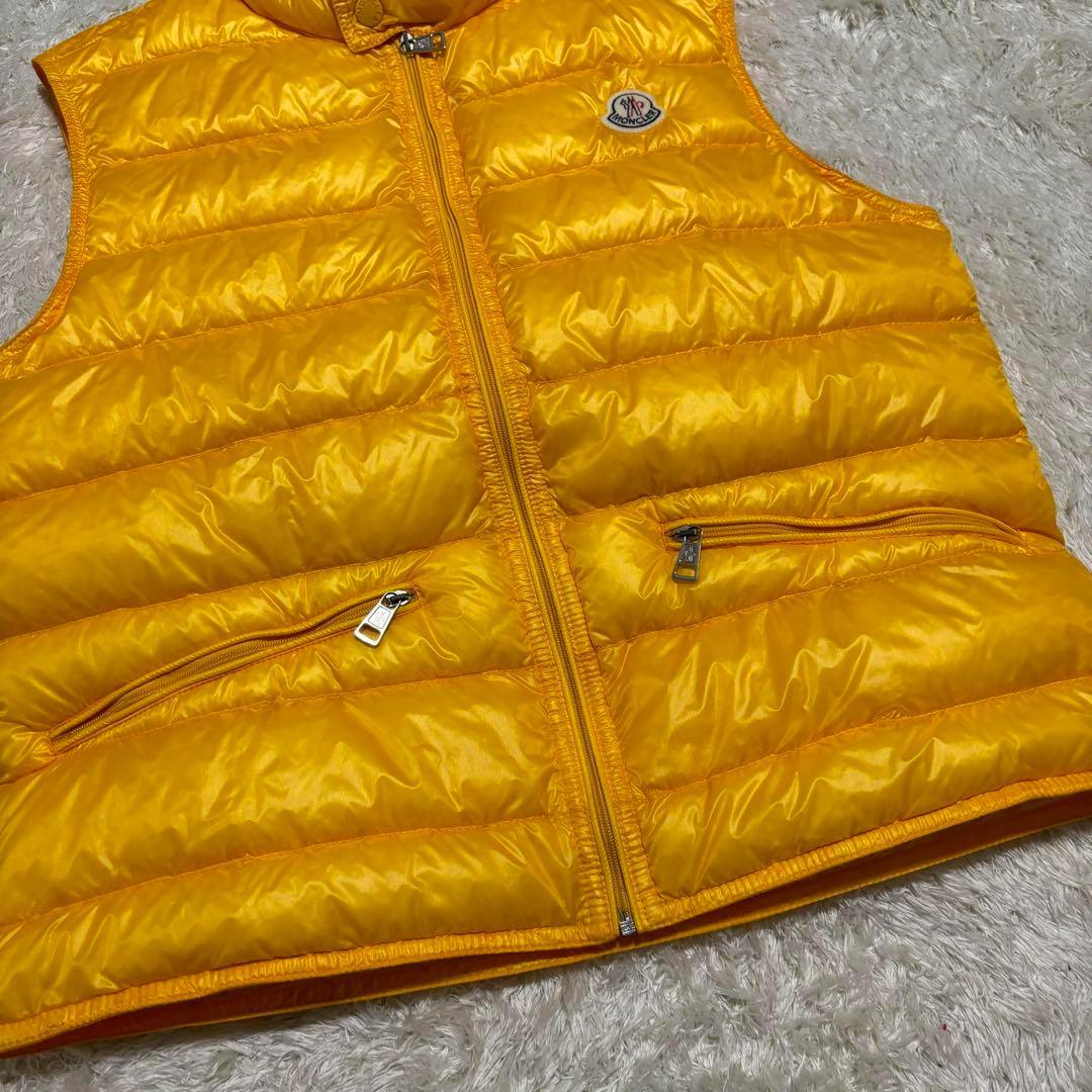 美品✨MONCLERモンクレール GUI ダウンベスト イエロー　2