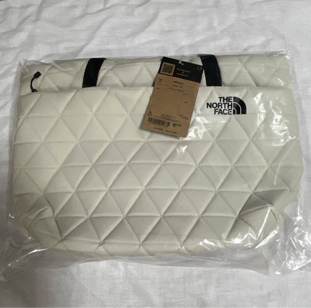 【新品・未使用】⭐︎ノースフェイス⭐︎ジオフェイストートバッグ⭐︎ビンテージホワイト⭐︎