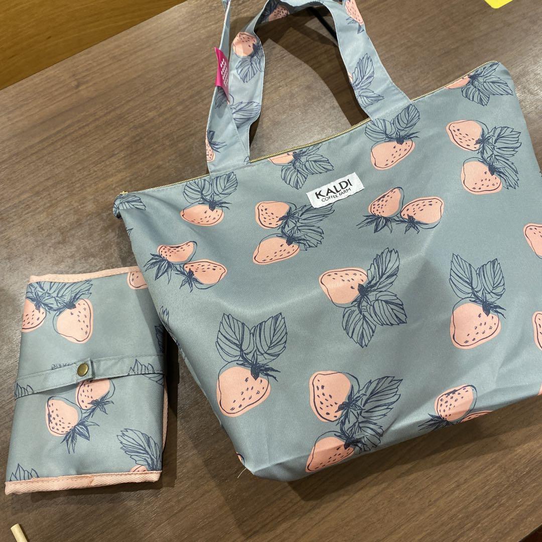 新品 カルディ 2023 いちごバッグ 2点 ねこの日バッグ 2点
