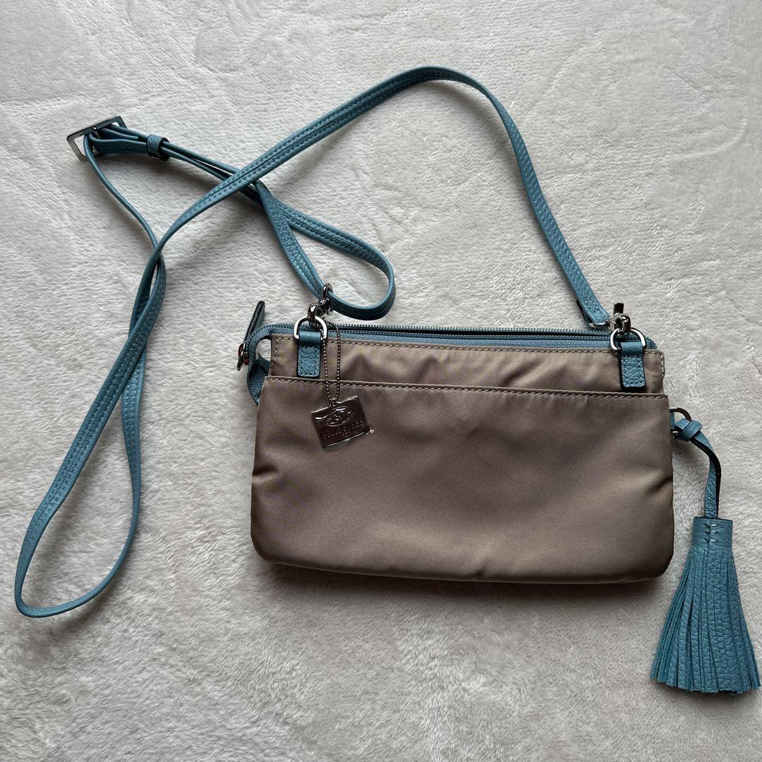 美品 ペレボルサ✕アンミカさんコラボbag PELLE BORSA - ペレボルサ アンミカコラボ スカーフ付き
