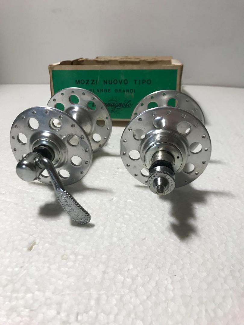 カンパニョーロ 丸穴ハブ Campagnolo NUOVO TIPO 未使用箱入
