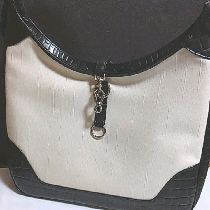 セミショルダーバッグ【最終値下げ中】 - メルカリ