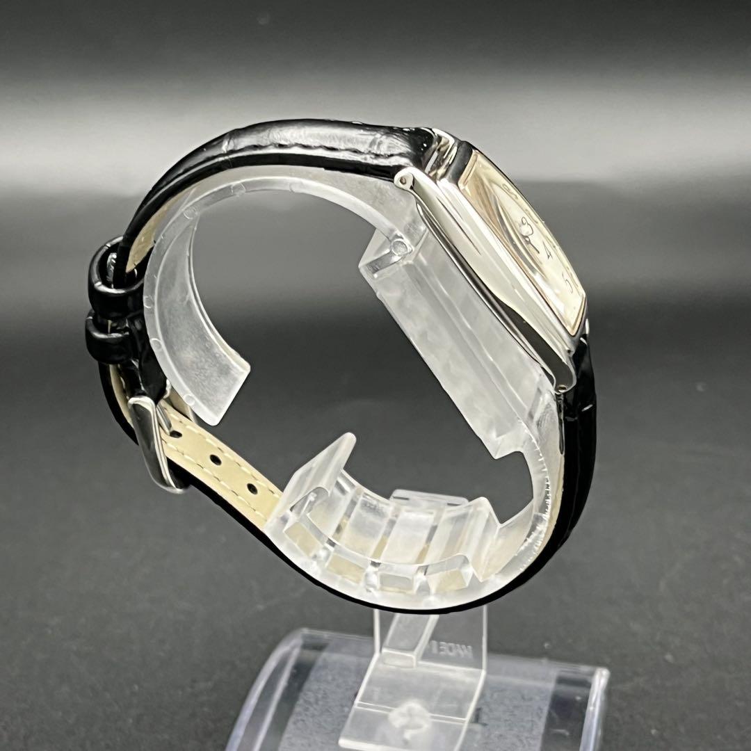 稼動 腕時計　SEIKO セイコー　新品ベルト　新品電池　トノー型　D32