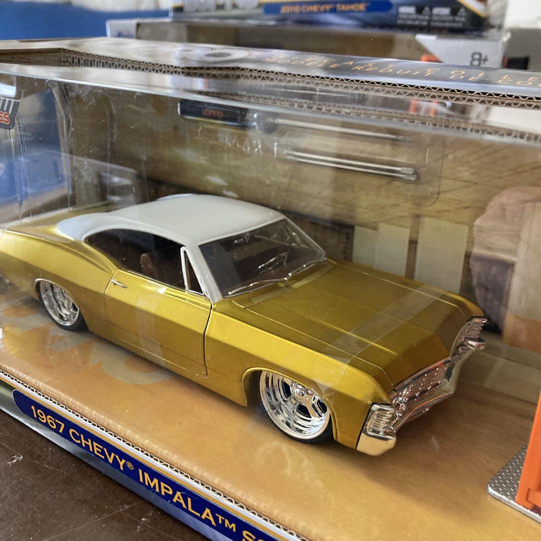 ミニカー Jada 1967 CHEVY IMPALA SS 1/24