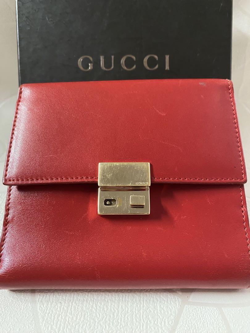 GUCCI レッドレザー 三つ折り財布 - メルカリ